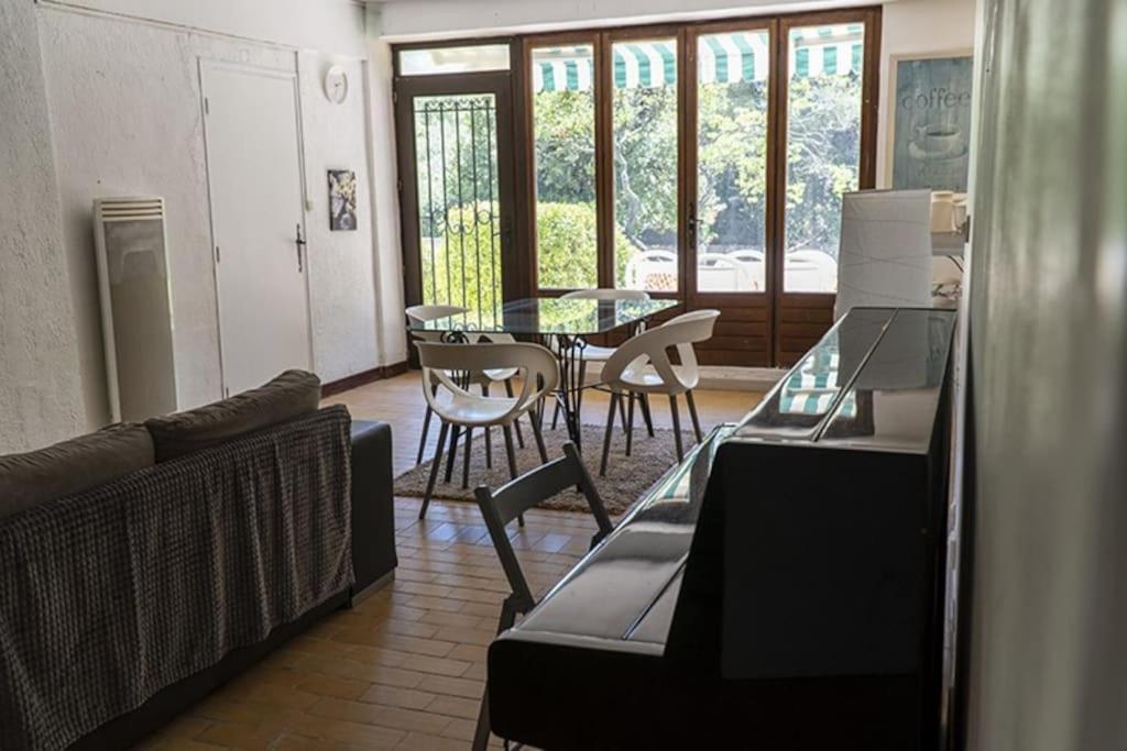 Charmant Rez De Villa Climatise Renove, 90M2 Avec Parking 卡西斯 外观 照片