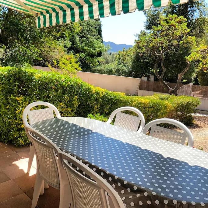 Charmant Rez De Villa Climatise Renove, 90M2 Avec Parking 卡西斯 外观 照片