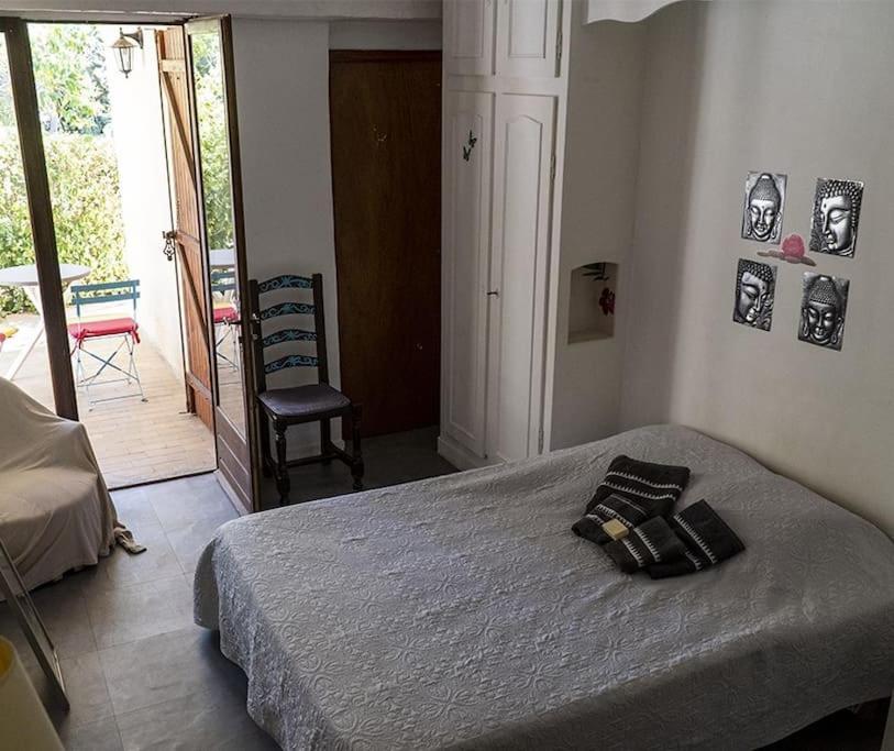 Charmant Rez De Villa Climatise Renove, 90M2 Avec Parking 卡西斯 外观 照片