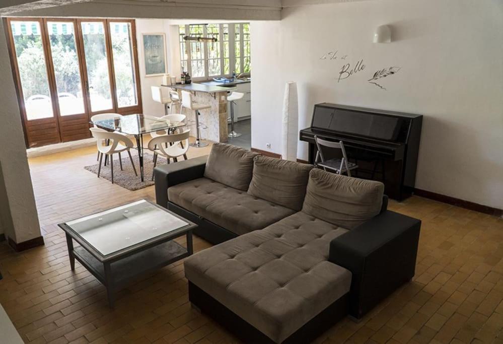 Charmant Rez De Villa Climatise Renove, 90M2 Avec Parking 卡西斯 外观 照片
